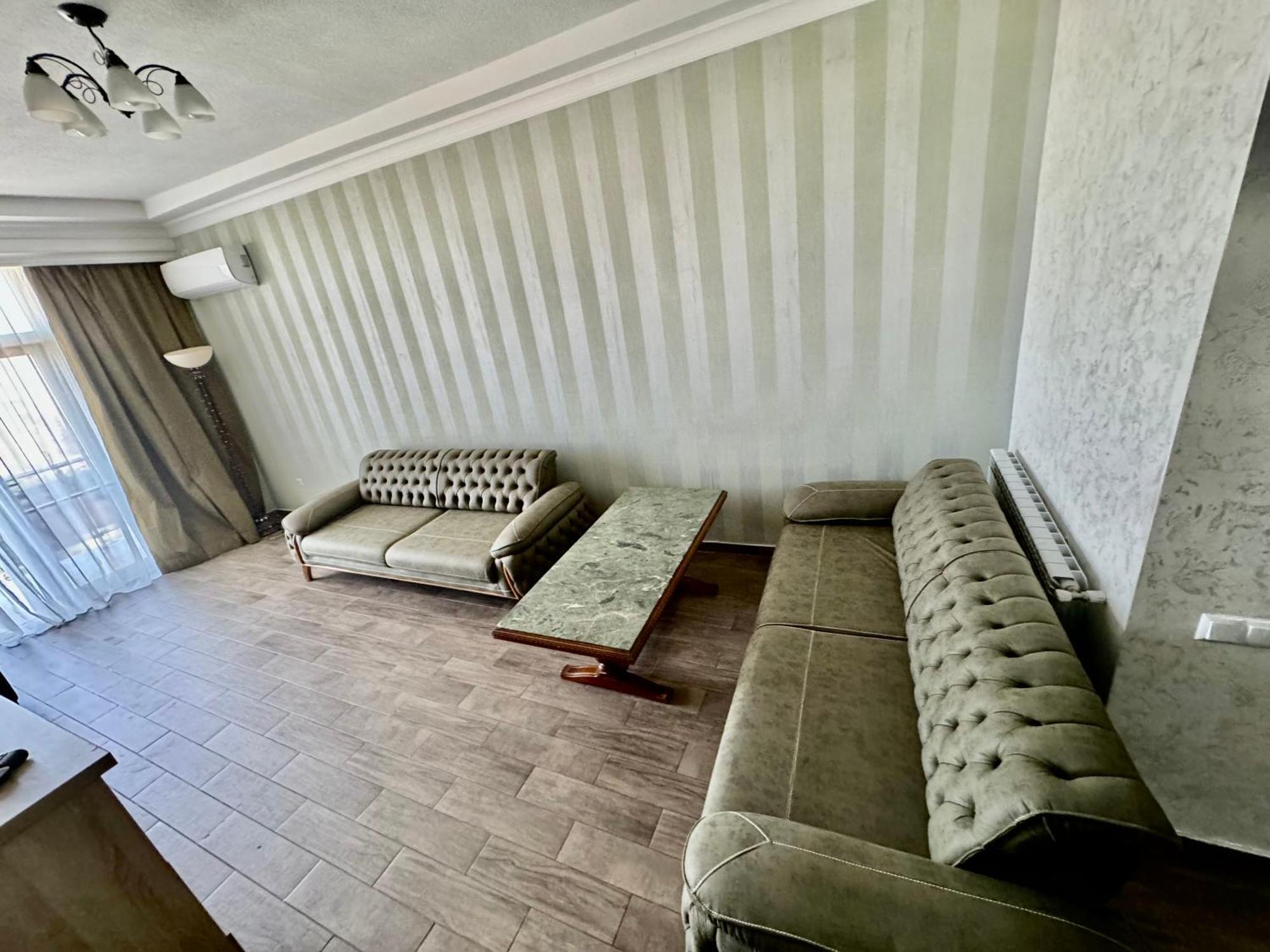 David Apt 1A Batumi Ngoại thất bức ảnh